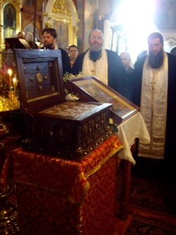 20 января 2011 г. в Новосибирск  прибыли частицы святых мощей