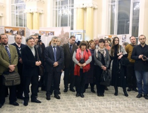  Non licet vos esse,     ,   -  ()