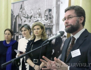  Non licet vos esse,     ,   -  ()