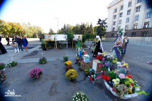 ",        ,     ", -  