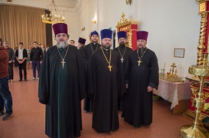  :  ",   ,     , , ,    "