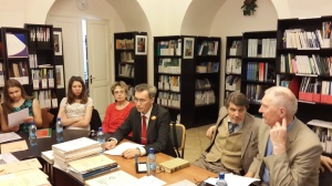     : , , ,  70-    70- έ