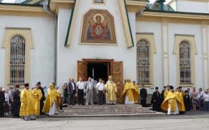 Празднование 123-й годовщины основания города Новосибирска по традиции открылось молебном в Вознесенском соборе