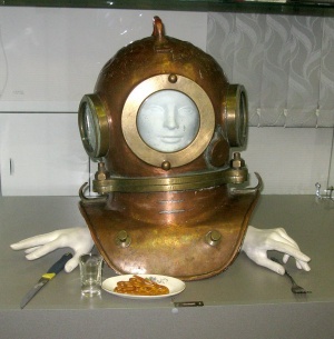 Примерить шлемофон лётчика приглашает музей Дзержинского района 7 февраля