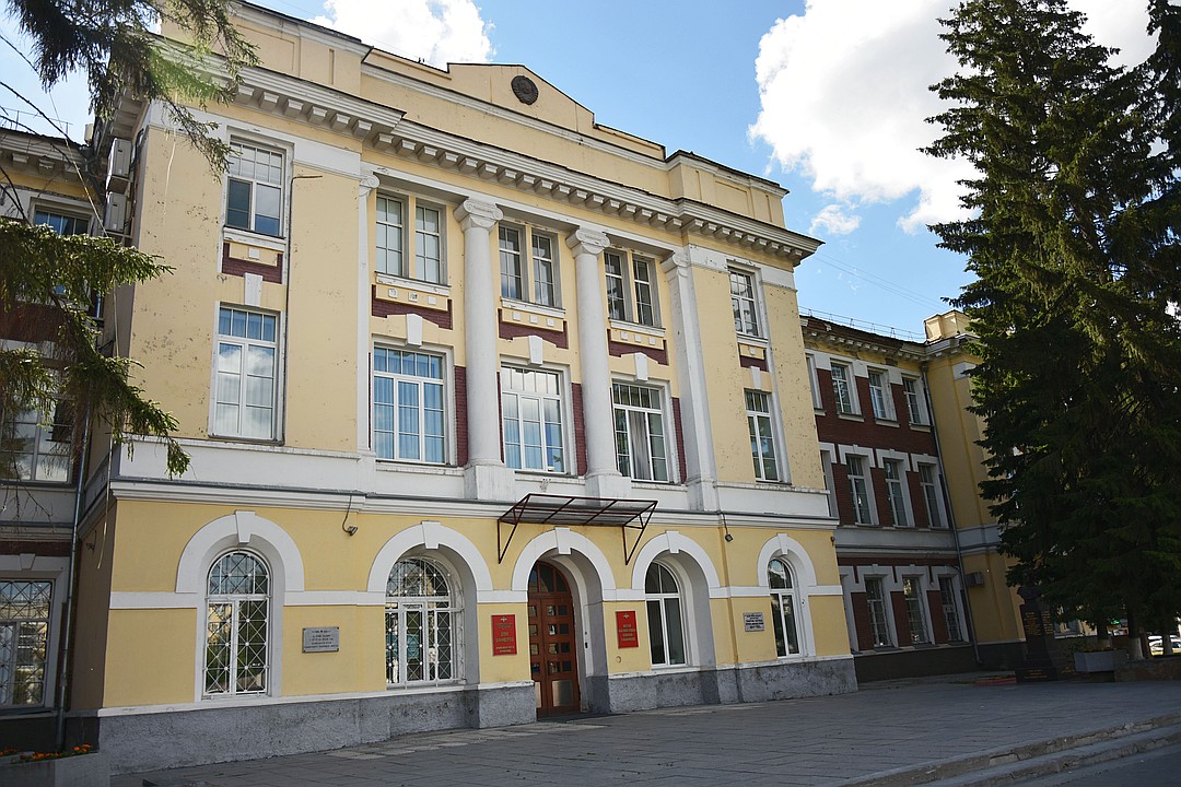    ,         , ,  ,        .      -      :  