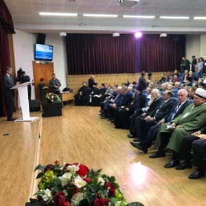 29-30   -  ",   :     "