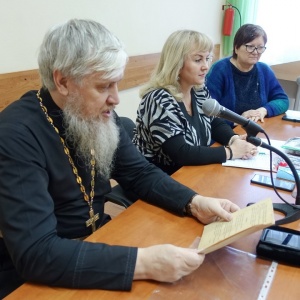 Рождественские чтения прошли  в  клубе православных авторов « В начале было Слово»