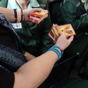      ʻ   I               9