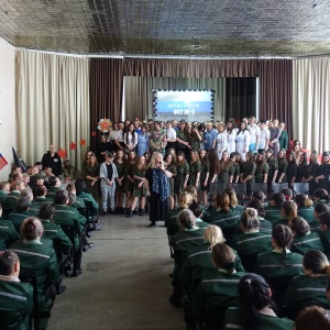      ʻ   I               9