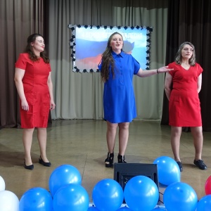      ʻ   I               9