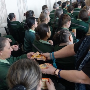      ʻ   I               9