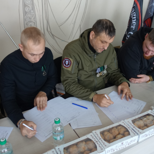      ʻ   I               9